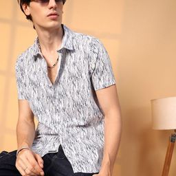 Campus Sutra Men Comfort Fit Textured Spread Collar Casual Shirt-picture-21