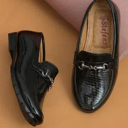 Stefens Synthetic Self Design Moccasins - Black-picture-32