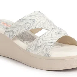 Fausto Women's Grey Casual Wedges image 5