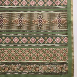 Vaamsi Green Printed Saree With Unstitched Blouse image 5