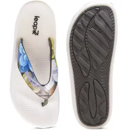 Leap7X by Liberty Women's NITWALK-L3 Multicolor Thong Wedges image 3