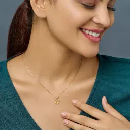 Joyalukkas 22k Yellow Gold Vow of Love Heart Pendant image 2