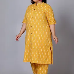 VASAVI Women Ethnic Motifs Printed Regular Pure Cotton Kurta with Palazzos image 3
