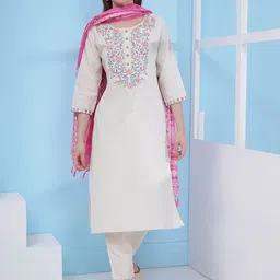 LABEL KASHI Women Floral Printed Cotton Kurta with Trousers & Dupatta-picture-0