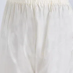 VASTRAMAY Boys Ethnic Motifs Sequinned Mandarin Collar Straight Kurta with Pyjamas image 5