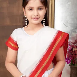 Aarika Kids White Solid Saree with Blouse image 5