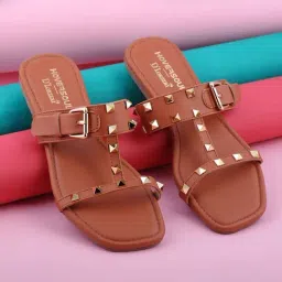 Hoversoul X D'Lorzeri Women's Insigne Callo Tan Sandals image 2