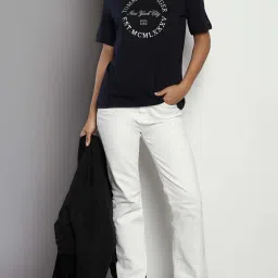 Tommy Hilfiger Desert Sky Logo Regular Fit T-Shirt image 5