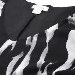 Qurvii + Black & White Animal Print A Line Dress image 5