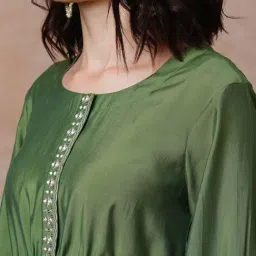 Globus Green Embroidered Co-Ord Set image 4