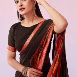 Satrani Brown Leheriya Pattern Saree With Unstitched Blouse image 5