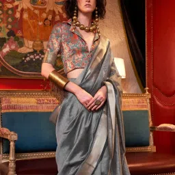 Vardha Light Grey Woven Saree With Unstitched Blouse image 5