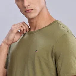 TOMMY HILFIGER Olive Solid T-Shirt image 5