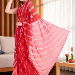 TRAQUILA Women Dyed Leheriya Saree with unstitched blouse image 5