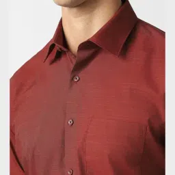 Van Heusen Maroon Cotton Regular Fit Shirt image 5