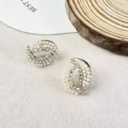 VAGHBHATT Gold-Plated Pearls Beaded & Crystal Studded Contemporary Studs image 3