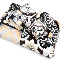 JaipurFabric Multicolor Velvet Printed 300 TC Double Bedsheet with 2 Pillow Covers image 5