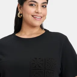 VIRGIO Black Regular Fit Embroidered T-Shirt image 5