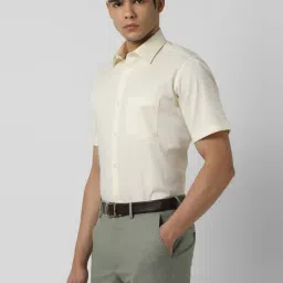 Van Heusen Beige Cotton Regular fit Solid Shirt image 3