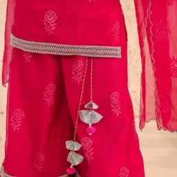 Pspeaches Girls Magenta Regular Fit Printed Kurta Set image 5