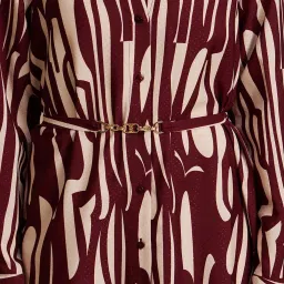 Kazo Wine Printed Midi Dress image 5