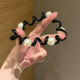 Radhya Accessories Women Set of 3 Ponytail Holders image 5