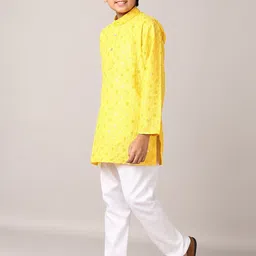 V-Mart Boys Embroidered Regular Sequinned Pure Cotton Kurta with Pyjamas image 4
