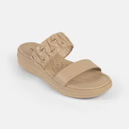 Mochi Women Textured Flatform Heels Sandals image 3