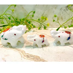 Altaica White Set of 3 Elephant Family Figurine Showpieces image 3