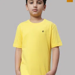 Friskers Boys Yellow 2 Pockets T-shirt-image-82