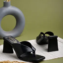 Shoetopia Solid Mules Heel Sandals - Black-picture-19