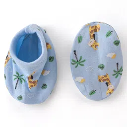 Babyhug 100% Cotton Cap Mittens & Booties Set Giraffe Print  - Blue image 5