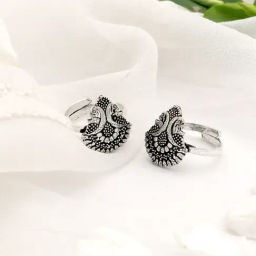 Teejh Kshtriya Peacock Silver Oxidized Pair of Toe-Rings-picture-19