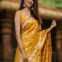 SWEETPEL Woven Design Zari Banarasi Saree image 2