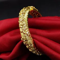 Anouk Gold Plated Kundan-Studded Jaipuri Bangle-picture-26
