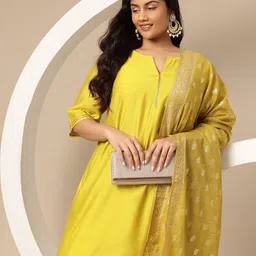 Sztori Plus Size Gotta Patti Kurta with Trousers & Dupatta-picture-34