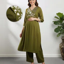 Bella Mama Woven Three Fourth Sleeves With Embroidered Yoke Maternity Suit Set - Green-picture-17