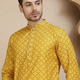 Jompers Floral Woven Design Mandarin Collar Jacquard Silk Kurta With Pyjamas image 3