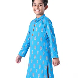 Earthy Touch Single Jesrey Knit Full Sleeves Floral Foil Printed Kurta - Blue image 3