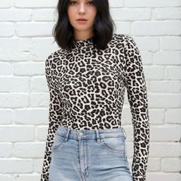 Stylecast X Slyck Women High Neck Animal Printed Fitted Top-picture-0