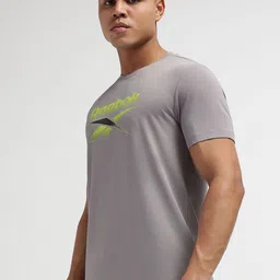 Reebok Men Logo-Printed Round Neck T-Shirt image 5