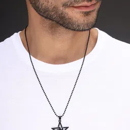 Bold By Priyaasi Men Star Pendant Chain-picture-17