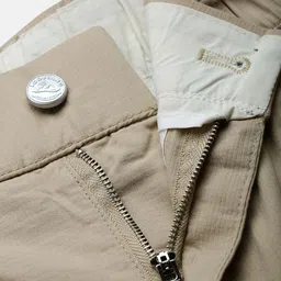 SHOWOFFFF Men Tapered Fit Low-Rise Pleated Trousers image 4