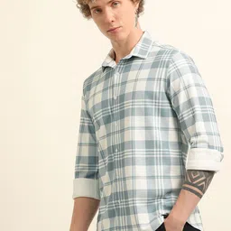 THE BEETEL HOUSE Men Classic Fit Checked Spread Collar Casual Shirt image 4