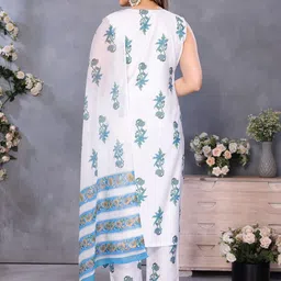 Shriyangan Women Floral Printed Kurta with Trousers & Dupatta image 5