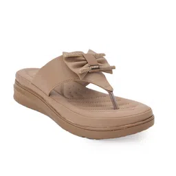 Dollphin Women Solid Round One Toe Flats image 3