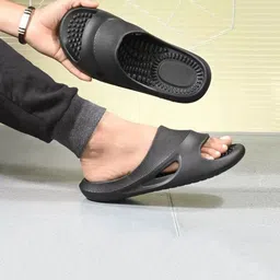 Feel alive Men Set Of 4 Ultra-Comfortable Lightweight EVA Flip Flops image 4