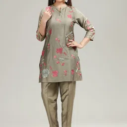 COTTON CULTURE Women Floral Embroidered Regular Thread Work Kurti Co ord Set with Palazzos-picture-24