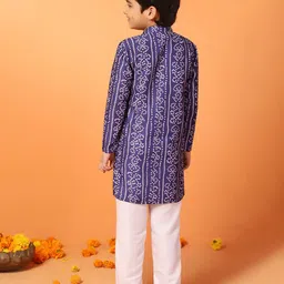 BAESD Boys Bandhani Printed Mandarin Collar Neck Kurta With Trousers image 2