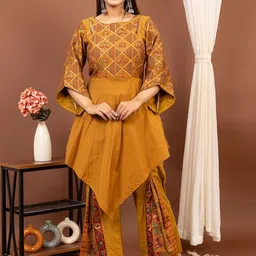 KIDAR Embroidered Round Neck Romantic Florals Tunic & Trousers-image-17